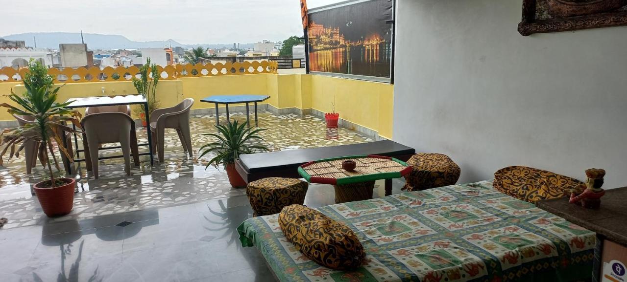 Hill Paradise Home Stay Udaipur Luaran gambar