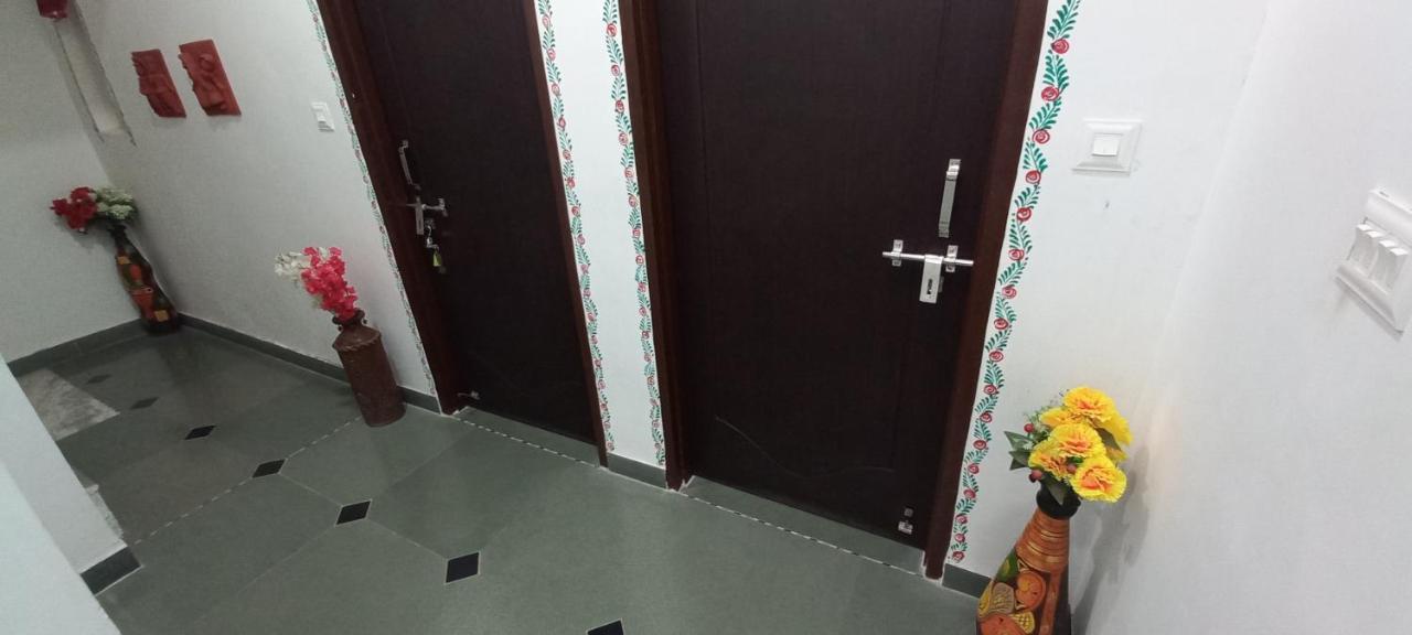 Hill Paradise Home Stay Udaipur Luaran gambar